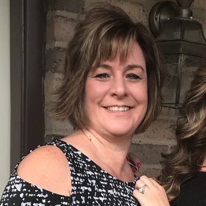 Meet your Posher, Carrie